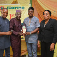 GREEN AWARDS5